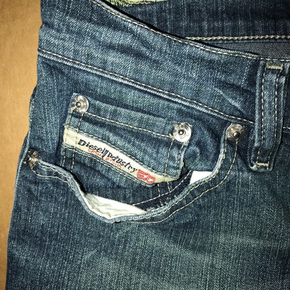 Diesel bootcut jeans sz 26 paint splattered